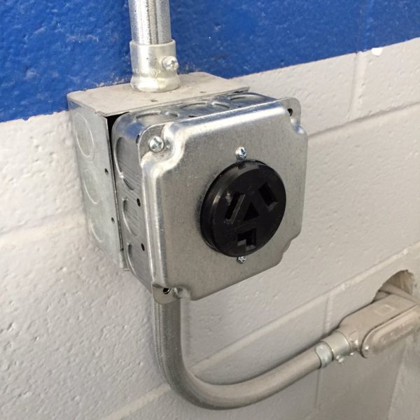 A 240 volt plug was needed for the heat lamp in the shop. Hooked 'em up!