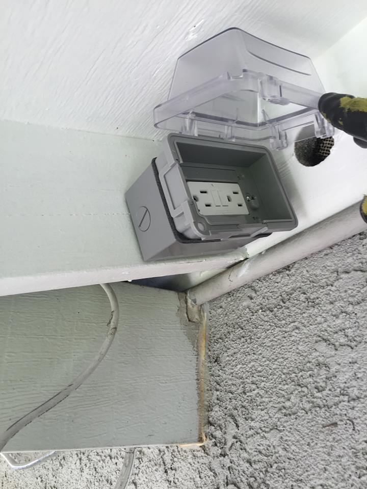 Exterior Switch for a Pool Light